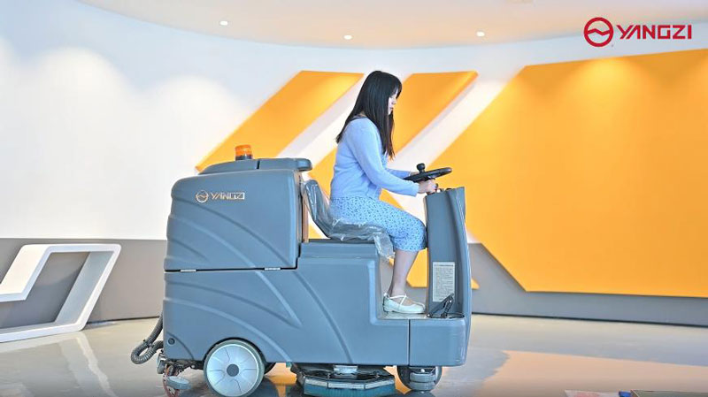 電池供電的洗地機(jī)的優(yōu)勢(shì)！