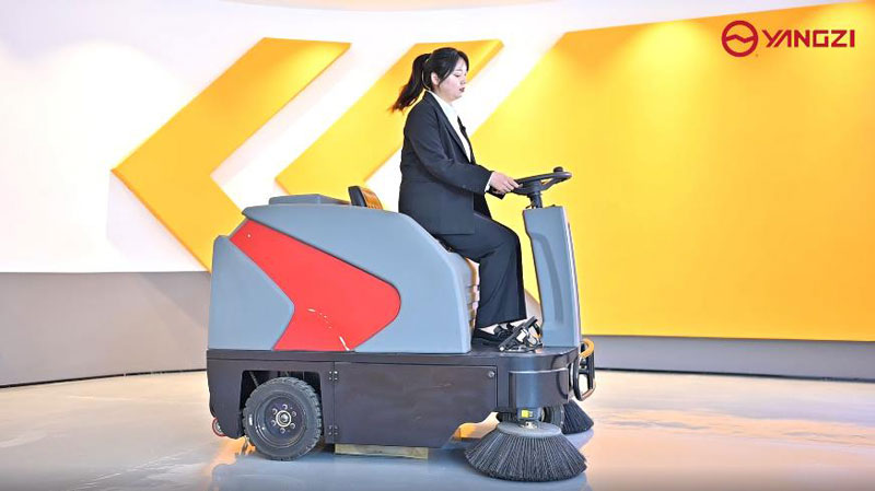 電動掃地車